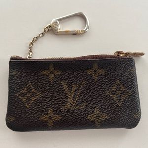 Authentic LOUIS VUITTON Monogram coin/key pouch (Authenticity Certificate)